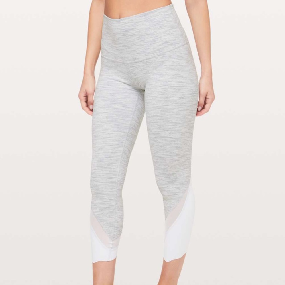 Lululemon wunder under crop scallop